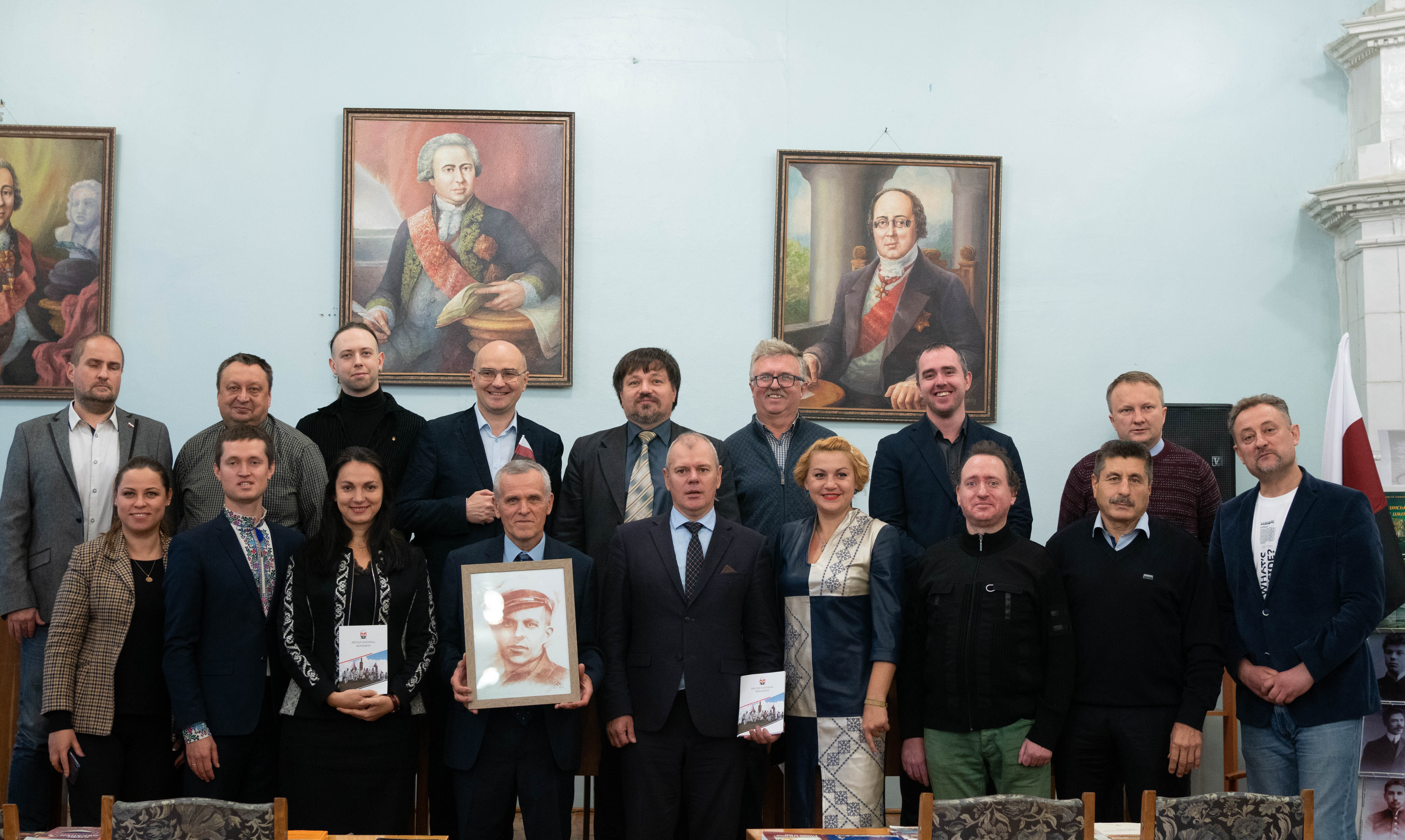 Černigov bueń Nežin ošsont́ jutavtoź Vasence finno-ugoristikań konferencija