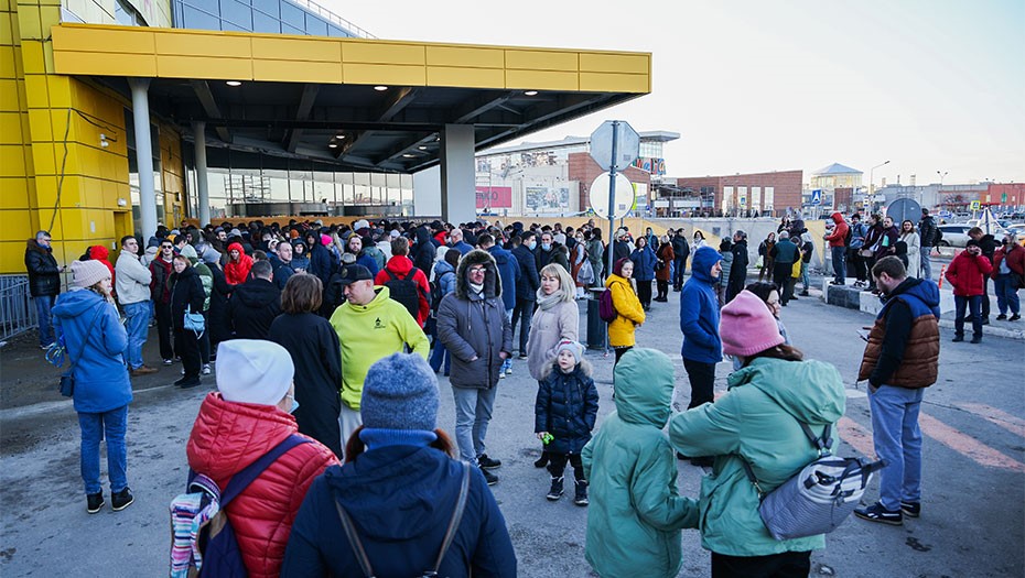 Orosz tisztviselők és üzletemberek tömeges külföldre menekülése