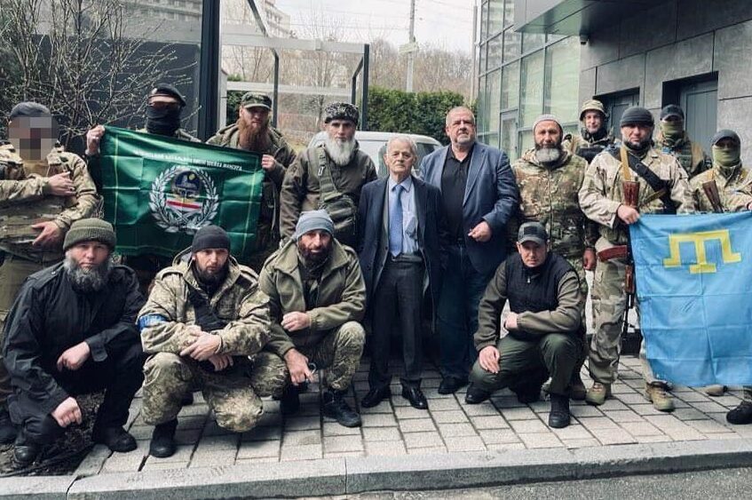 «На пропаганду не ведётся практически никто, а Кадырова и так презирали в чеченском обществе, и за месяцы войны ненависть к нему лишь усилилась»: рассказ чеченца