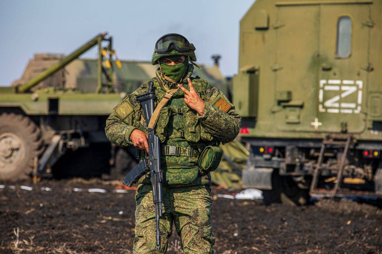 „Der Krieg wird teurer und teurer sein“ : man bittet  oder zwingen Russen die Aggression vom Kreml in der Ukraine zu bezahlen