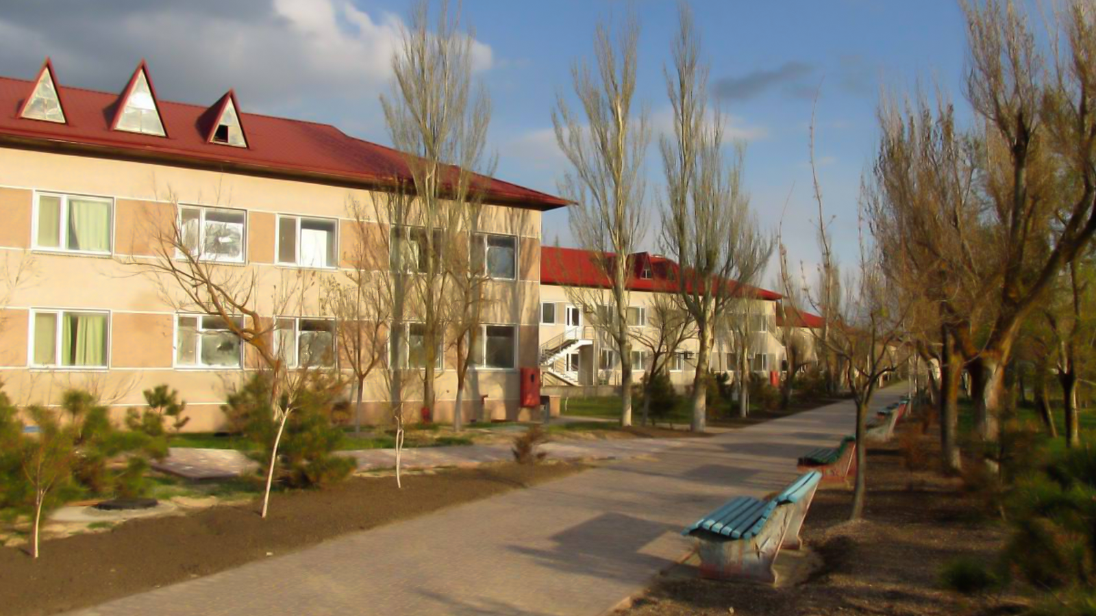 В українському Генічеську російська окупаційна влада захопила будівлю дитячого оздоровчого центру