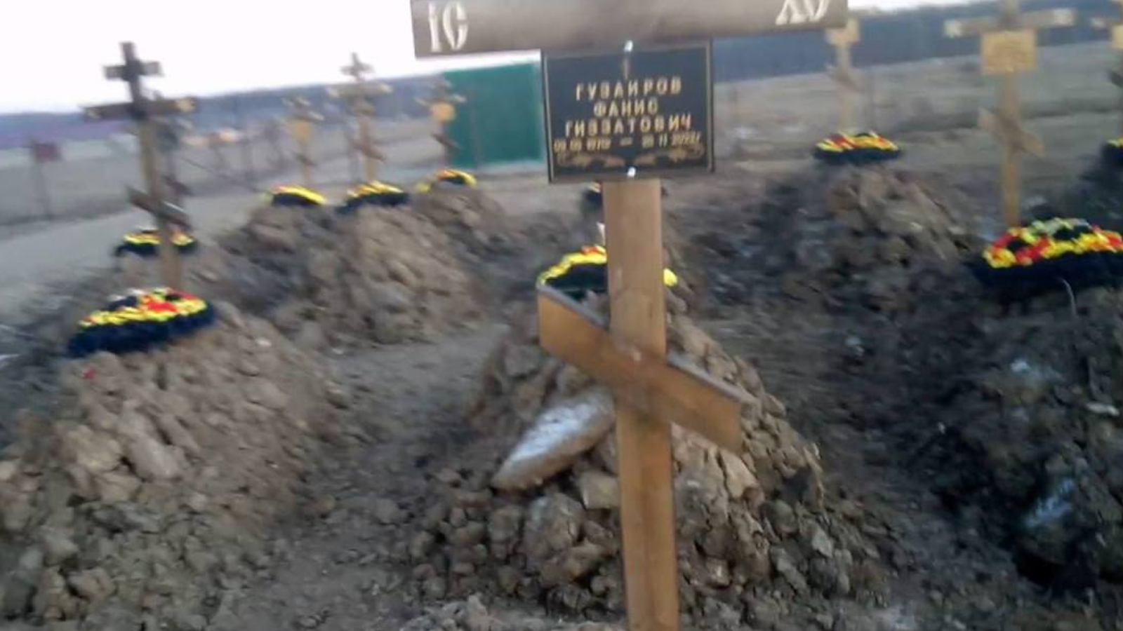 Natives of Bashkortostan who died in the war are buried under crosses