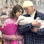 Семья из Яр Чаллы назвала дочь тройным именем: Россия-Святосия-Святороссия